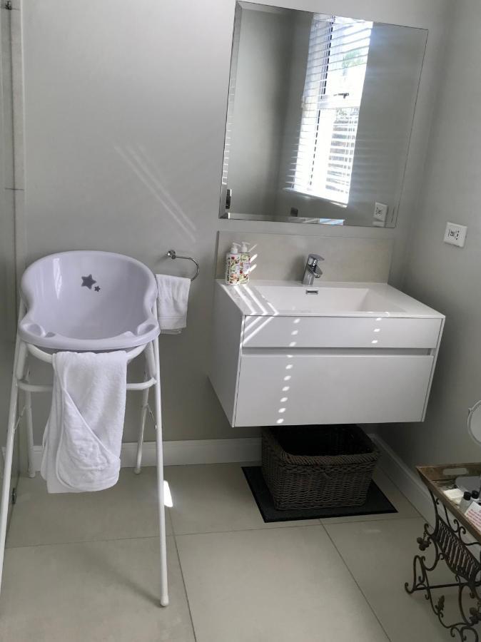 The Cottage On Cordia 2 Bedroom Self Catering 2Km From Umhlanga Beach دوربان المظهر الخارجي الصورة